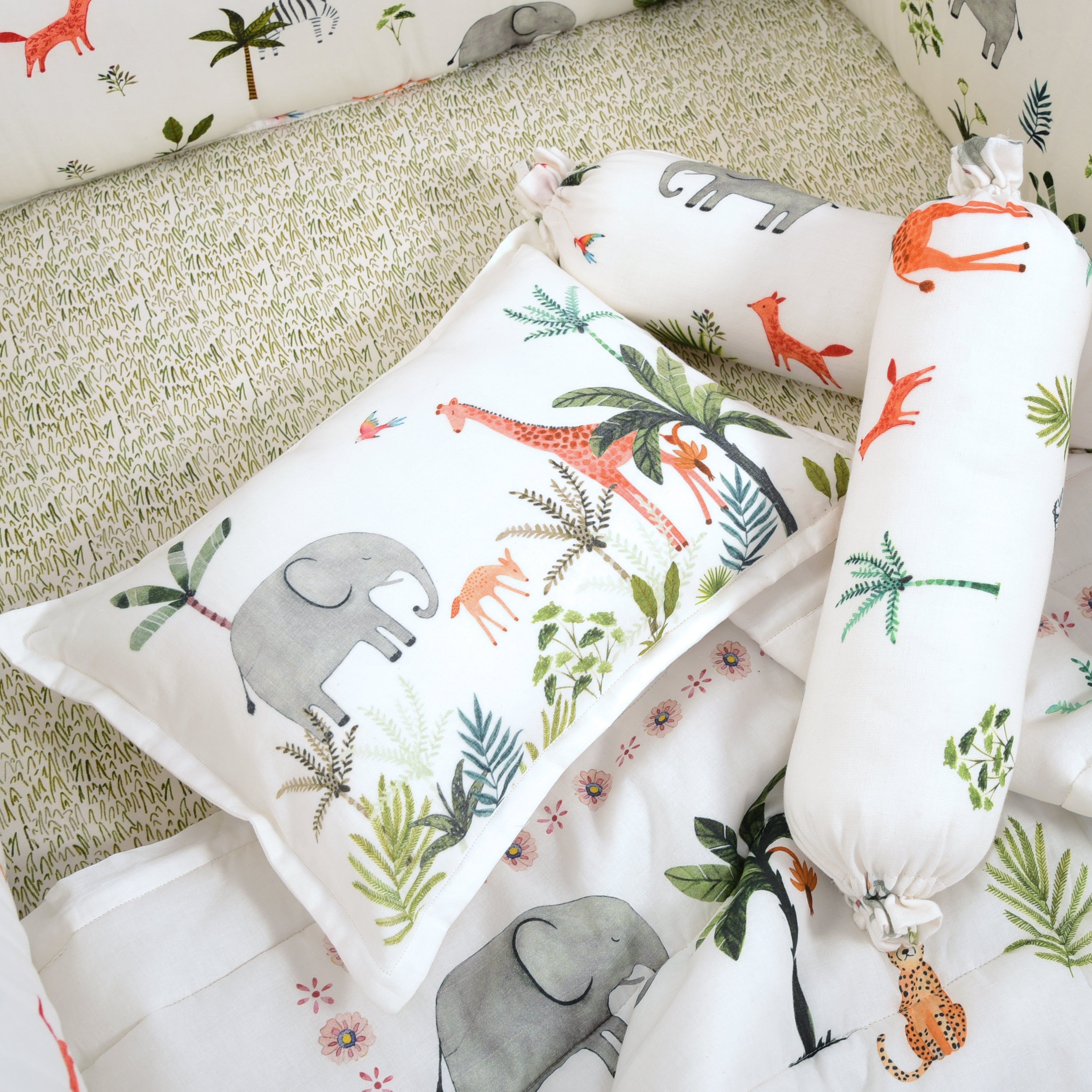 Animal Kingdom Muslin Cot Bedding Set with quilt